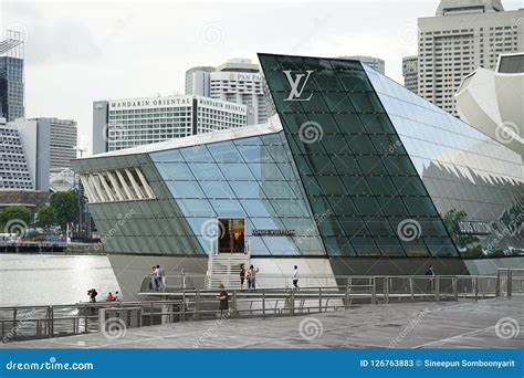 flagship stores louis vuitton singapore